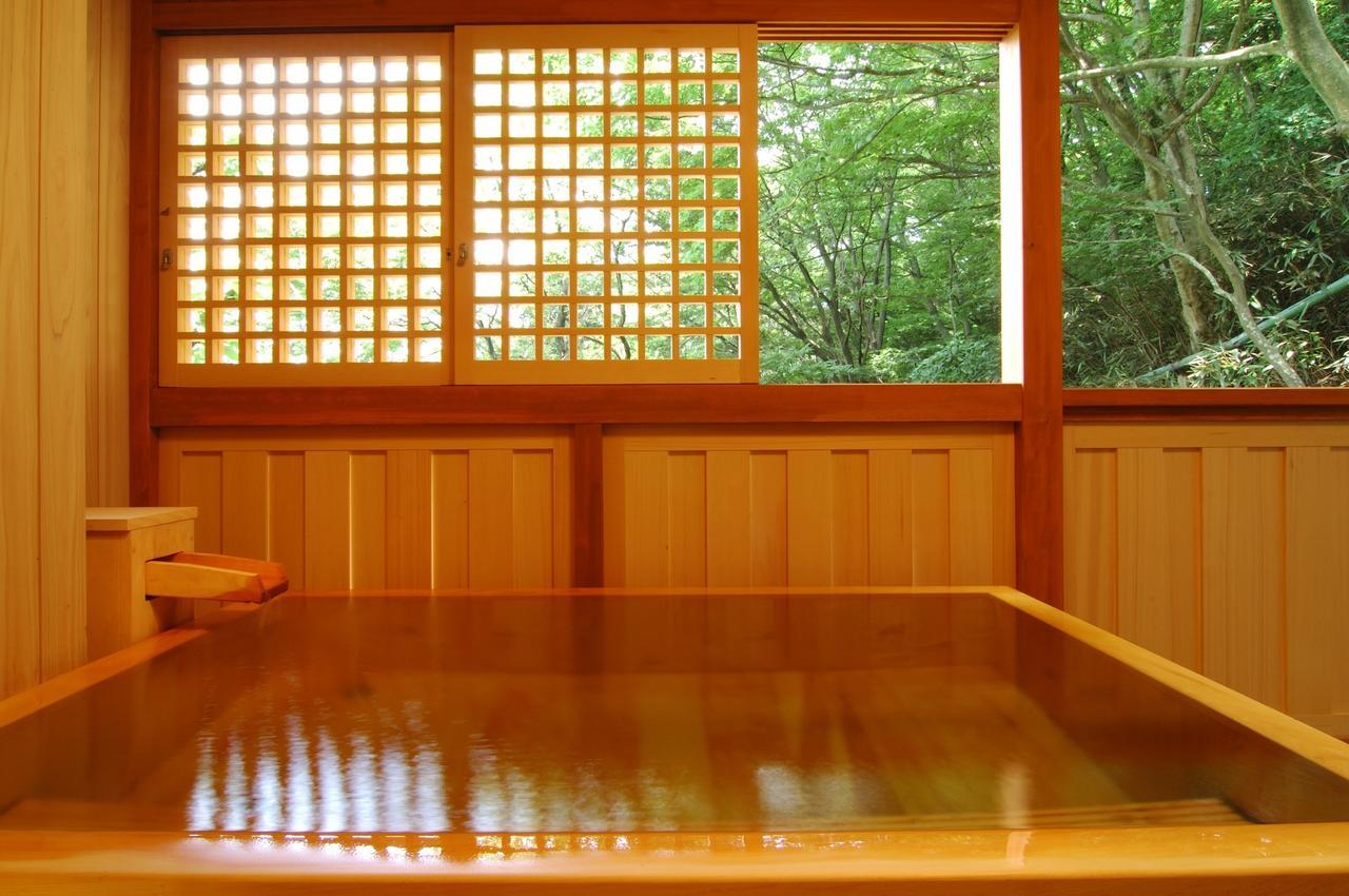 Hakone Tokinoshizuku Hotel Værelse billede A traditional Japanese onsen